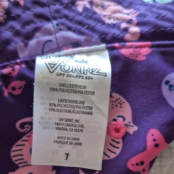 UV SKINS GIRLS REVERSIBLE  HATPurple Bucket Hat with Sea Creatures - Picture 6 of 6